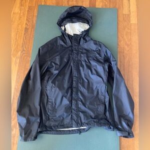 Men’s North Face Raincoat size medium